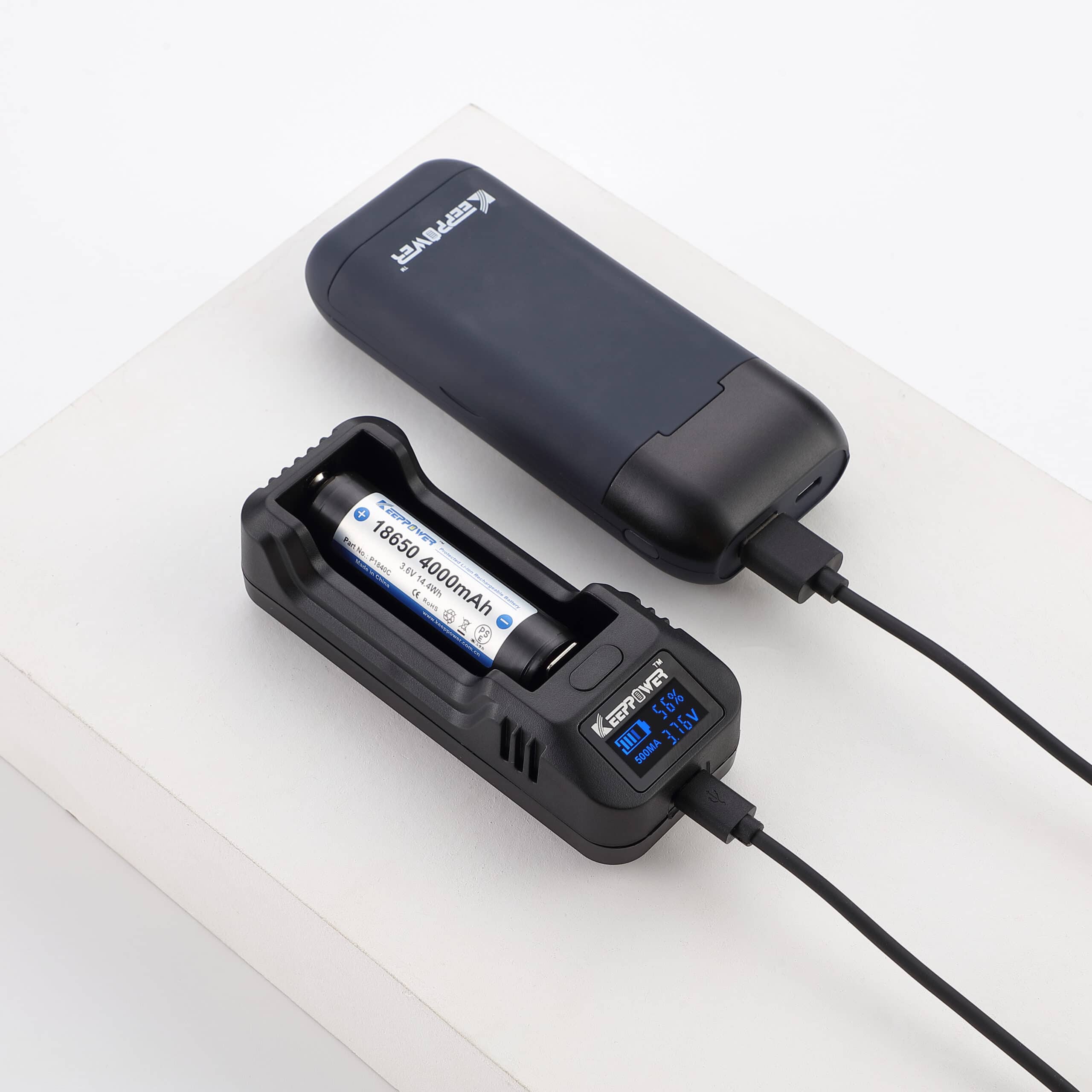LCDディスプレイ付きインテリジェントリチウムイオンバッテリー充電器L1
